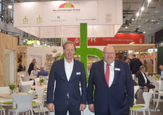 EO Mecklenburger Ernte en marketingpartner Behr AG behoren tot de grootste leveranciers van vollegrondsgroenten aan de levensmiddelendetailhandel. Op de foto: Hans-Jörg Elvers en Rudolf Behr.