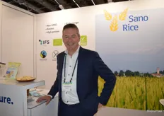 Gert Hendriksen bij SanoRice, zij produceren o.a. biologische rijstwafels onder private label. 