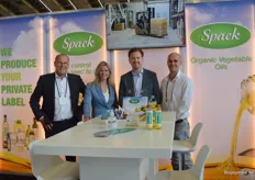 Bij Spack poseerden: Marc van Arendonk, Marieke Klijn, Patrick Voordijk en Kevin Overbeeke. 