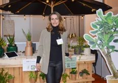 Tineke Leegwater van Green Up the City vertegenwoordigde het merk Raw Plants. Erg leuke hippe plantjes in waterdichte kartonnen verpakkingen.