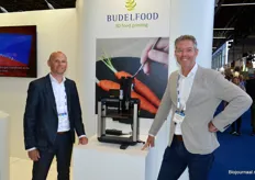 Dennis Schipper en Peter Nieuwkerk van Budelfood bij de 3D Foodprinter. Dit najaar gaan ze live