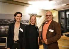 Mathilde Meijers en José Scholtes van Planet PR & Communication met Florian de Clercq van Landgoed de Olmenhorst. 