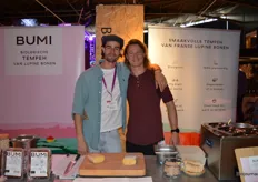 Florian Rath en Daan Schillemans debuteerden met BUMI organics op de beurs. BUMI was terug te vinden op het Vegan Taste Lab. Florian: "We zijn heel blij met deze plek, staan heel centraal."