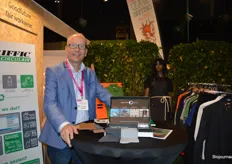 Ook Goodfuture Fair Workwear presenteerde zichzelf op Gastvrij Rotterdam. Remco Dupuis: "Men kan voor duurzame bedrijfskleding bij ons terecht. Wij nemen ook afgedragen bedrijfskleding van onze klanten retour waarna deze kleding wordt verwerkt tot nieuwe producten. Er kan heel veel tegenwoordig."