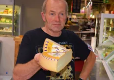 Karsten Buhr heeft een kaaswinkel in Duitsland, met een assortiment van 500 kazen. De kazen van Bio kaas Bastiaansen zitten hier ook bij.