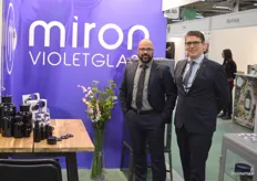 Steffen Raven en Ramon Landkroon van Miron violetglass. Zij bieden duurzame verpakking oplossingen aan voor iedereen die een product wil aanbieden in een glazen omhulsel.