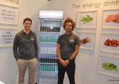 Kevin en Rolf van Nova Organic Energy. Nova Organic Energy is een start-up die hard op weg zijn naar het veroveren van een aandeel in de Noord-Europese energy drank markt.