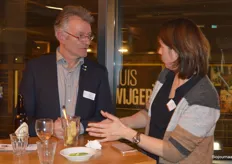 Kees van Zelderen in gesprek met Joyce van den Bos (Bionext). 