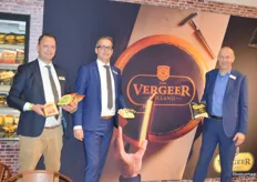 Dirk Zemel, Gerbert van der Mierden en Jan van Wijk, van Vergeer Holland. Hebben verschillende biologische producten verpakt in verschillende maten.