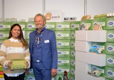 Dewina Moniharapon en Henk van Hamersveld van Eipack Barneveld. Zij leveren veel private verpakkingen aan bedrijven met eigen verkoop.