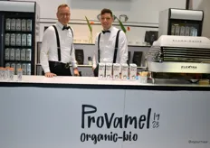 Olaf en Jassin van Provamel. Provamel is een dochteronderneming van Allpro, hebben verschillende soorten biologische yoghurt en melk.