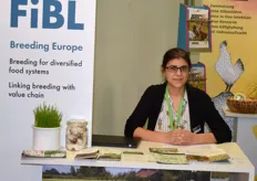 Mariateresca Lazzaro van FIBL. Bieden door onderzoek efficiëntere en duurzamere methodes voor het verbouwen van gewassen. 
