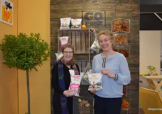 Katharina Haack en Renske Loefs bij Yellow Chips. Twee varianten van Go Pure maakten kans op een Best New Product Award: classic chips hibiscus & sea salt en Fruits & Veggies orange, carrot & beetroot chops tarragon.